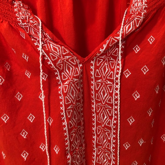 Embroidered summer blouse - Picture 2 of 4